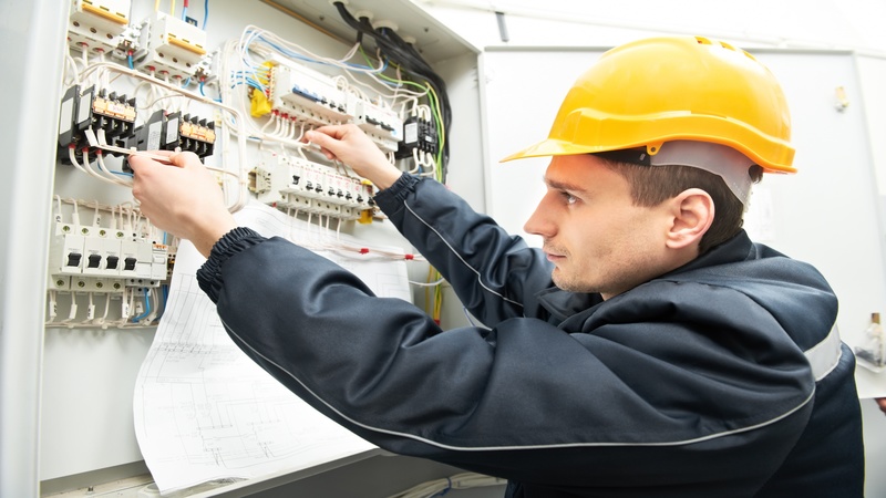 Do Not DIY: Call in an Electrician in Oregon City