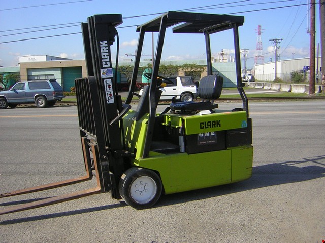 Purchasing Used Forklifts for Sale in Southern California