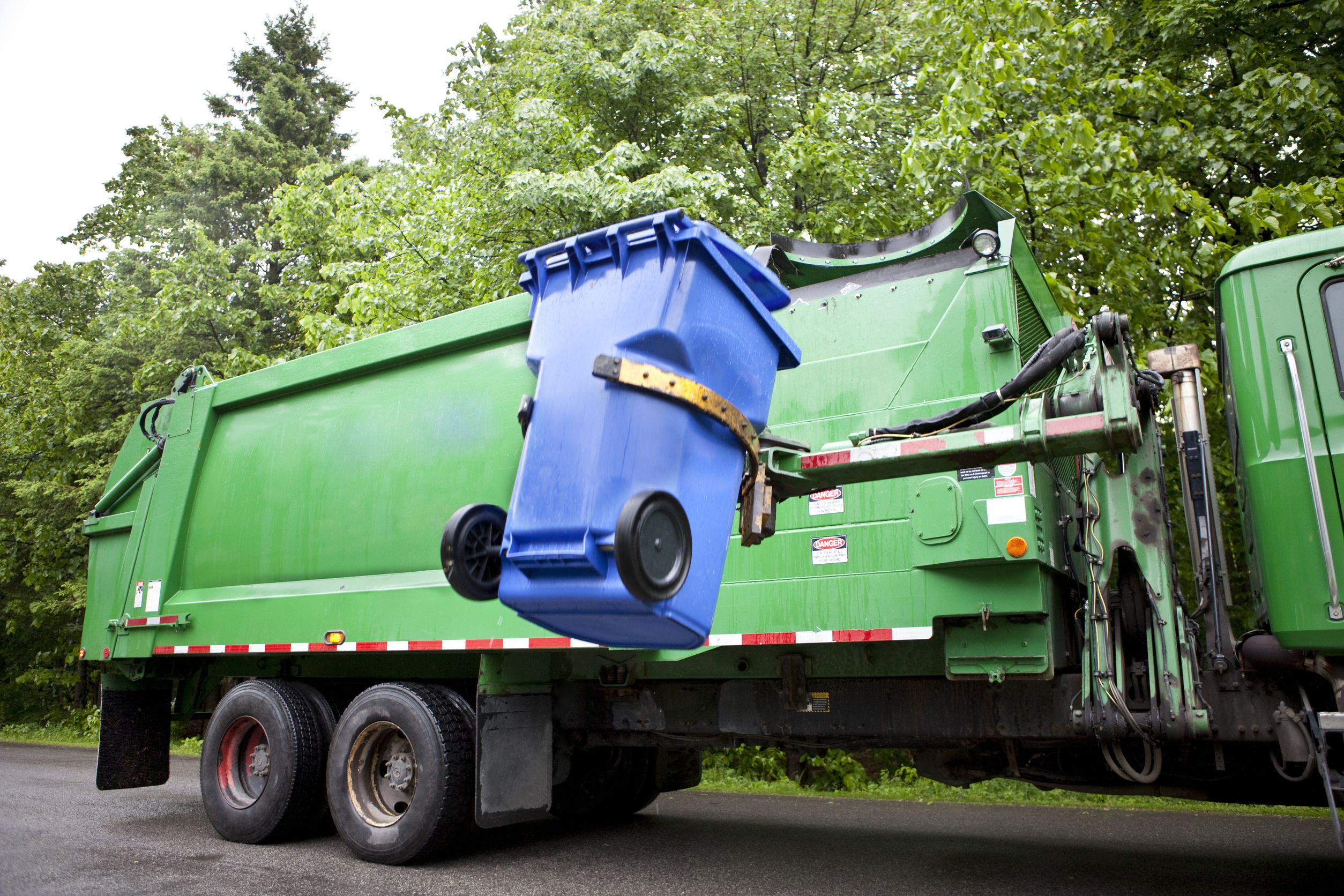Dumpster Rental In West Palm Beach, FL Will Help To Get Rid Of The Trash