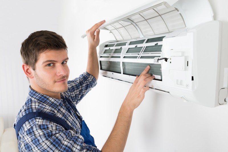 Signs You Need Residential AC Installation in Hialeah, FL