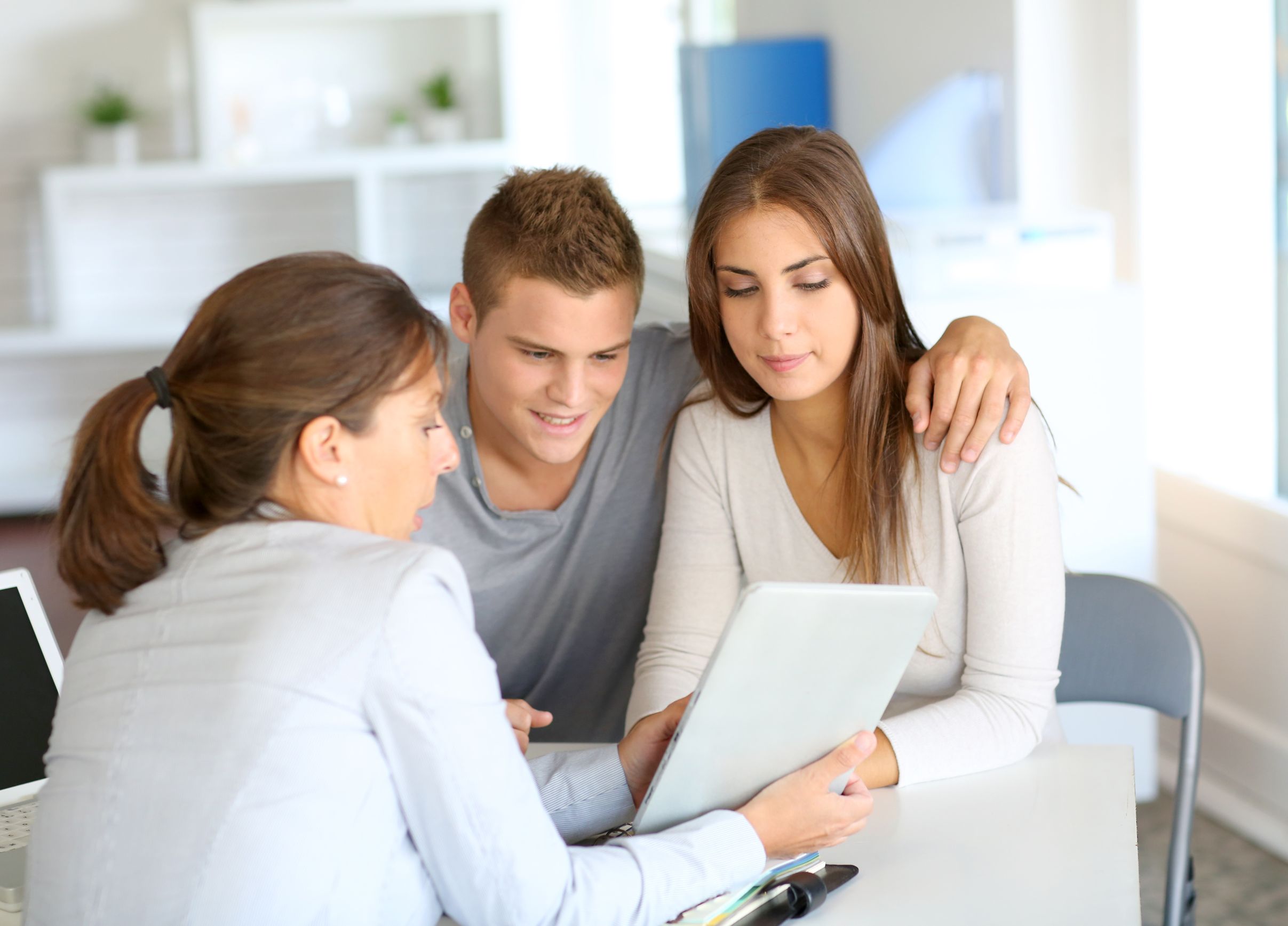 5 Benefits You Gain Working With Financial Advisors Palm Harbor for Your Future