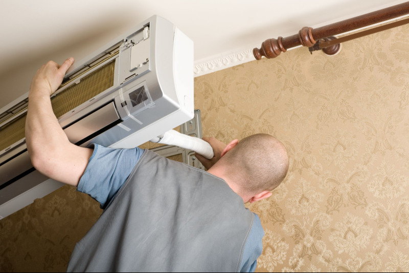 3 Signs You Need Help From a Lancaster Heating and Air Conditioning Expert