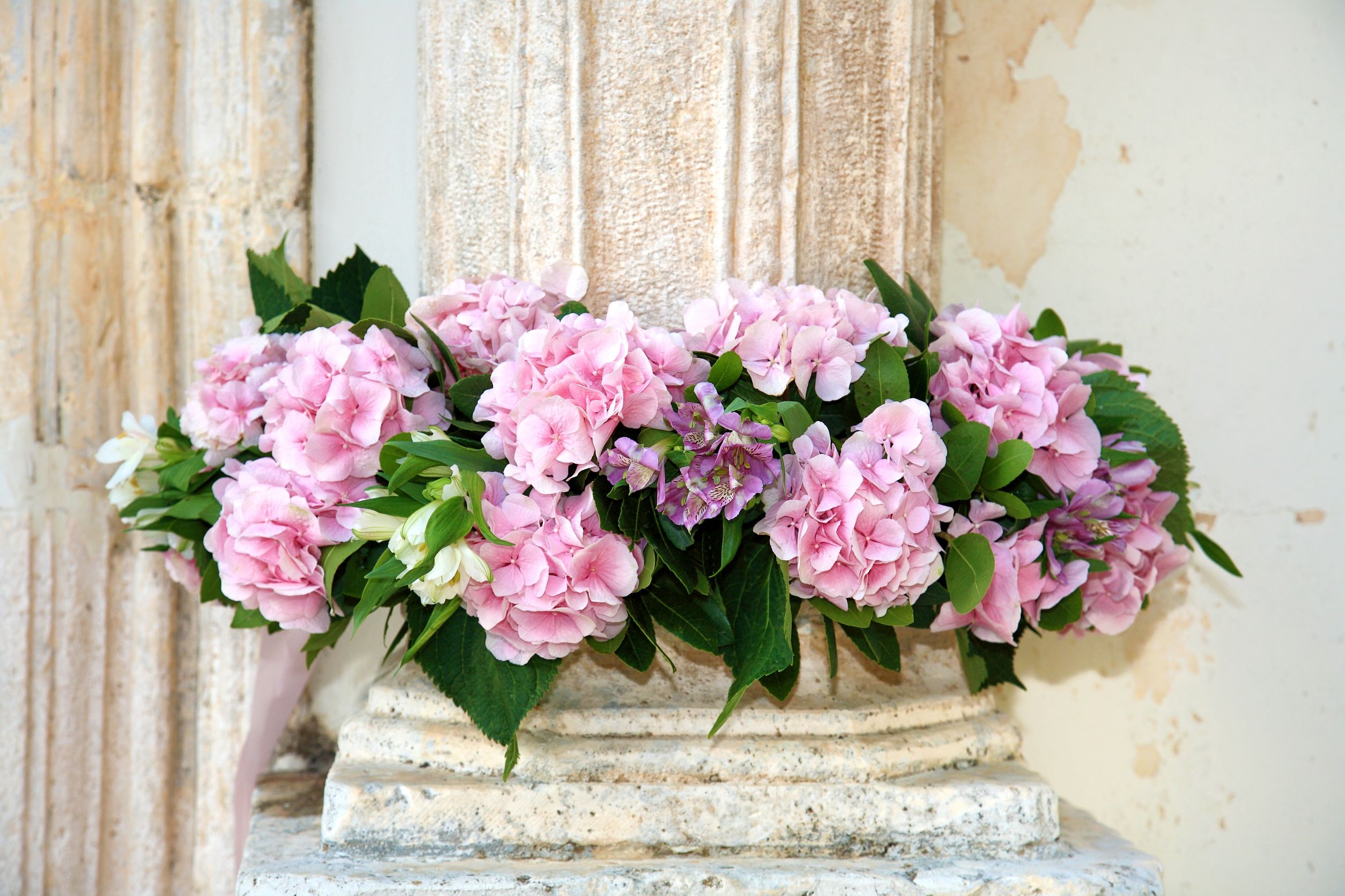 Elevate Your Home with Fresh Flower Delivery in Vero Beach