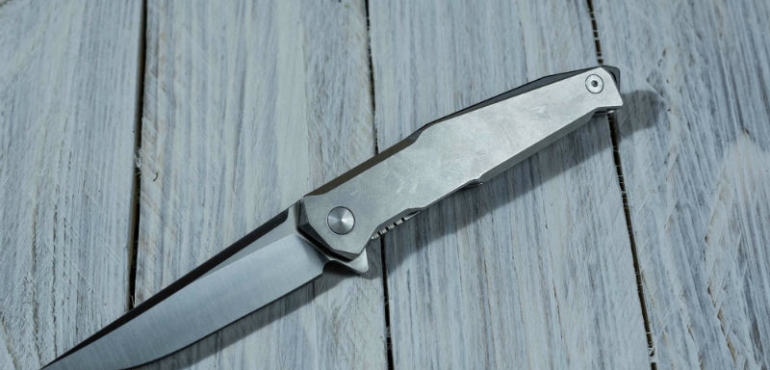 Benchmade Switchblade Knives Making a Big Comeback Among Tactical Users