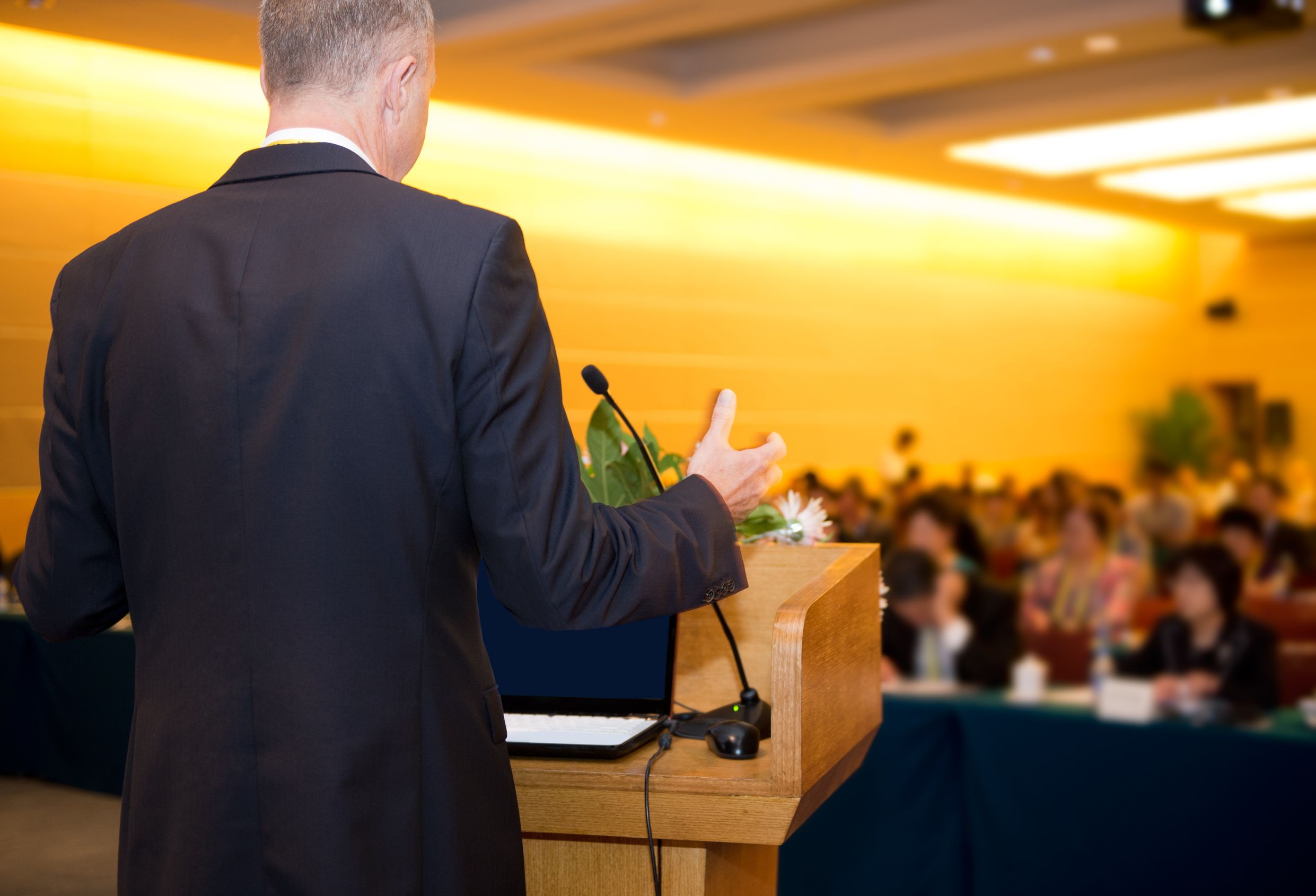 Motivate Your Team With An Experienced Keynote Speaker for Business