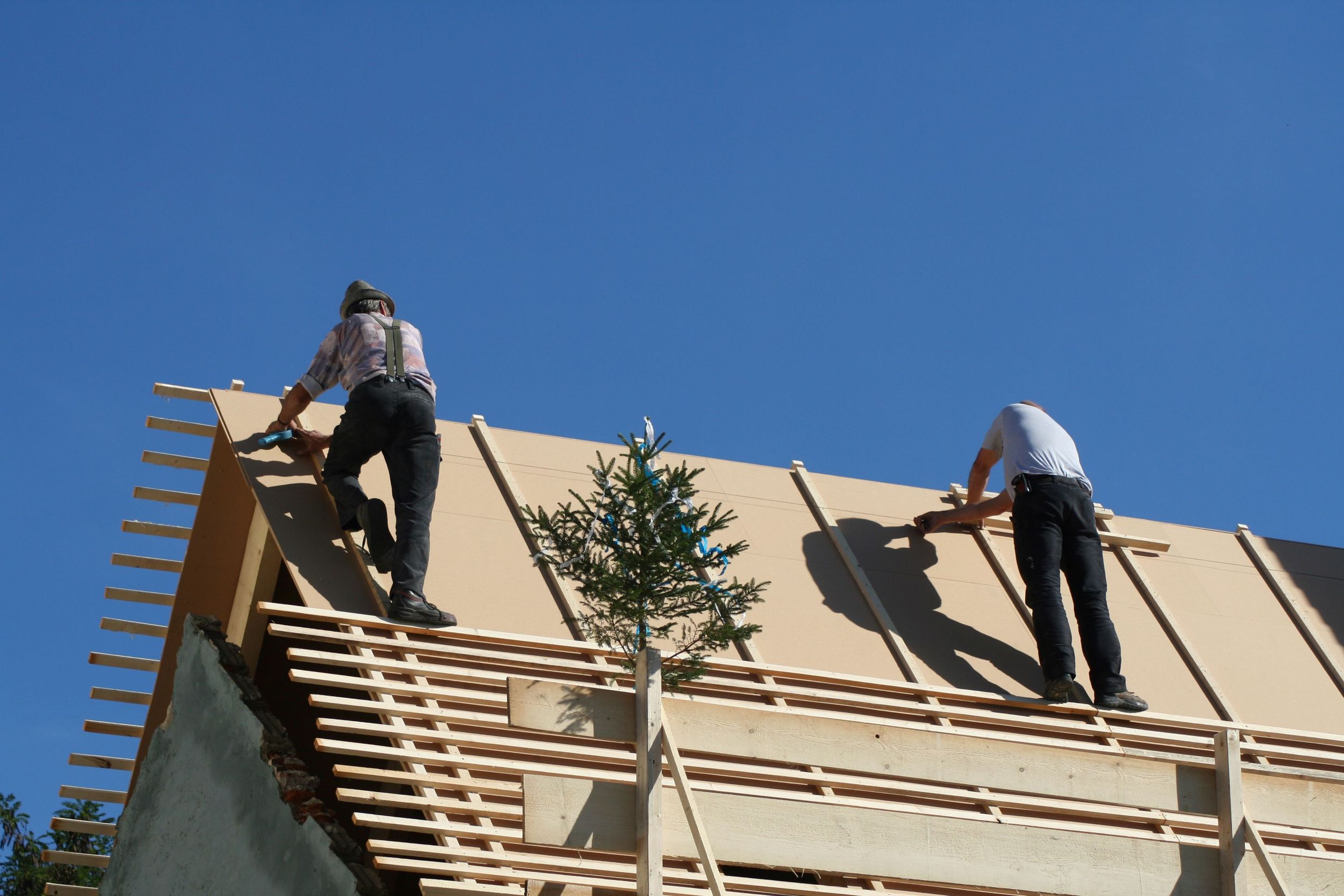 Contact a Skilled Roofing Contractor in Marietta, GA, to Solve Your Problems